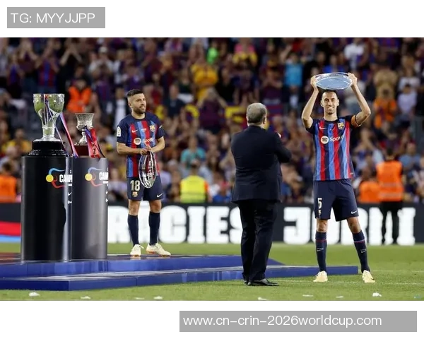 梅西：布斯克茨和阿尔巴能以这样的方法退役十分夸姣